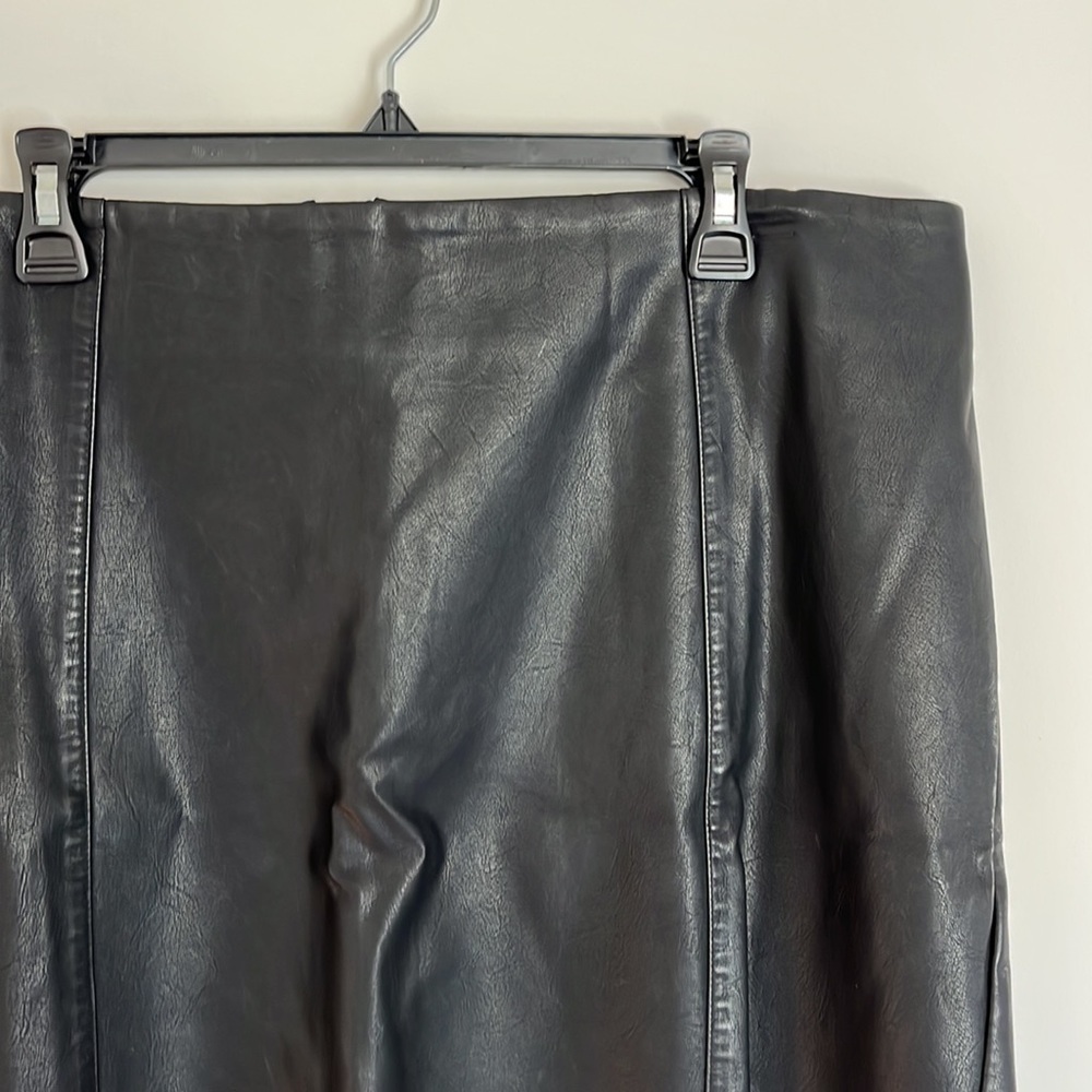 New ASOS New Look Faux Leather Skirt - Picture 2 of 3